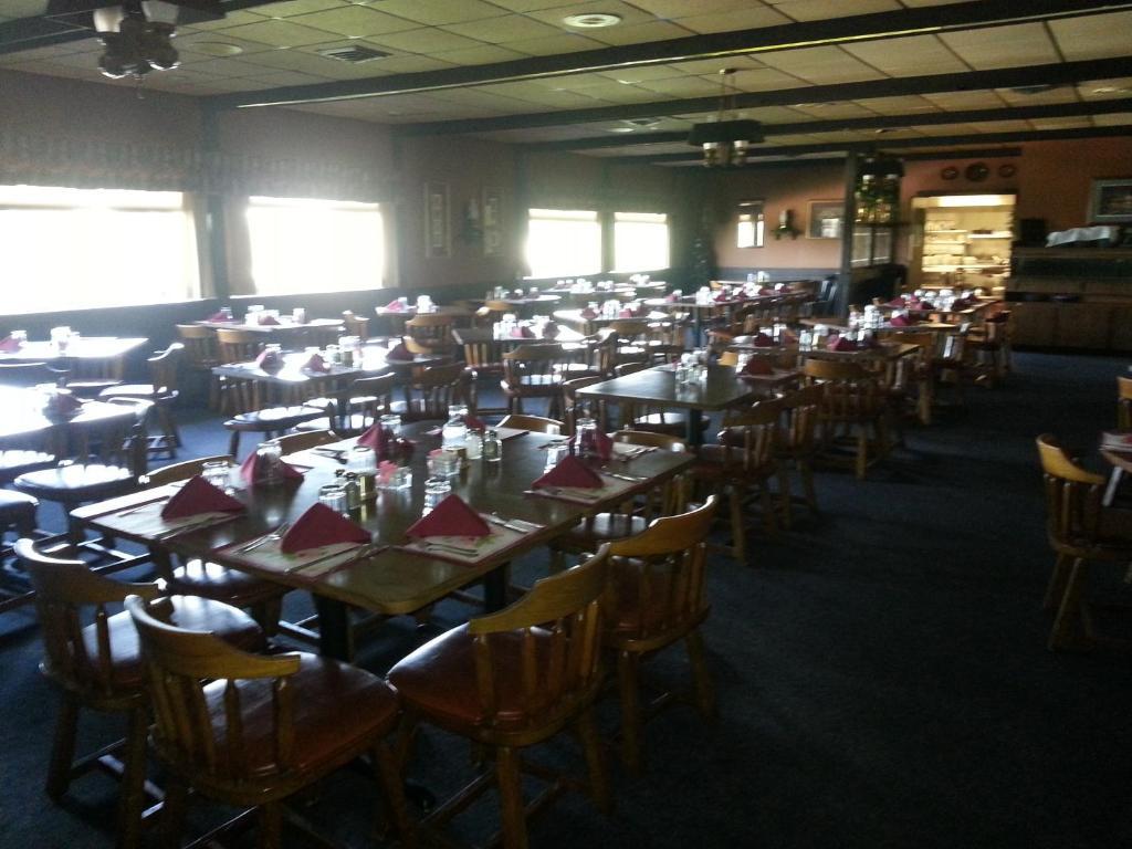 Old Towne Motel Westby Buitenkant foto